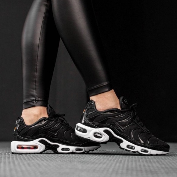 Nike air max plus sneakers - Picture 3 of 8